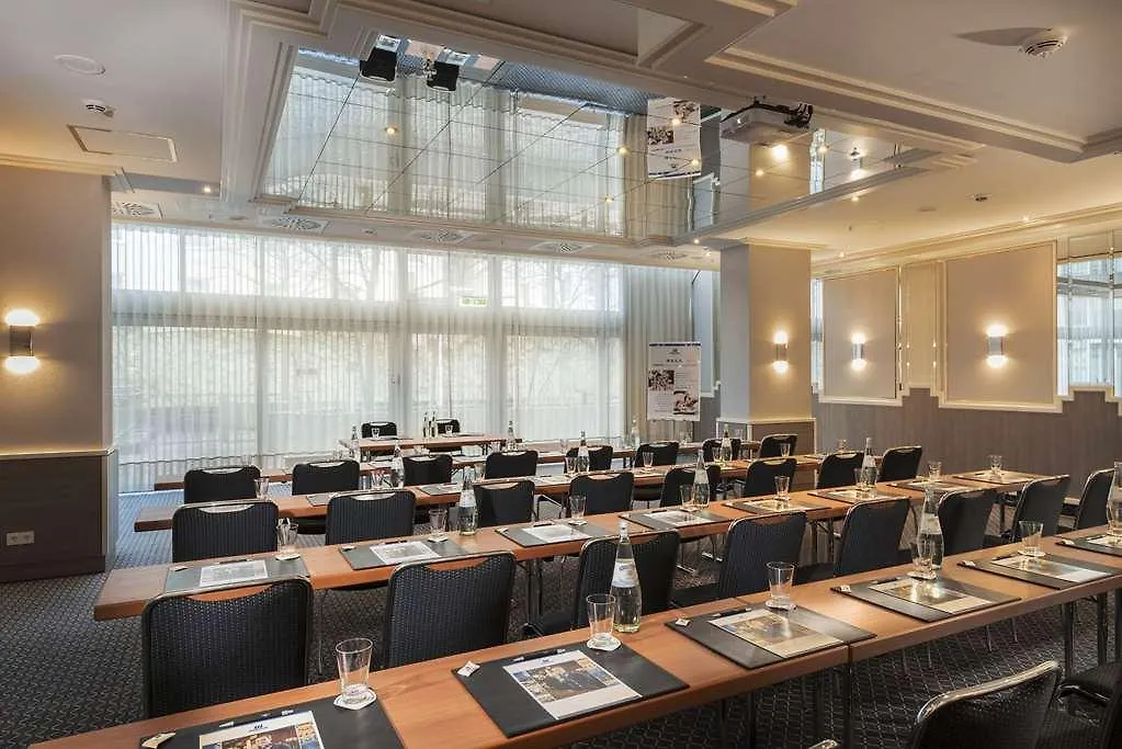 Maritim Hotel Muenchen 4*, München Németország