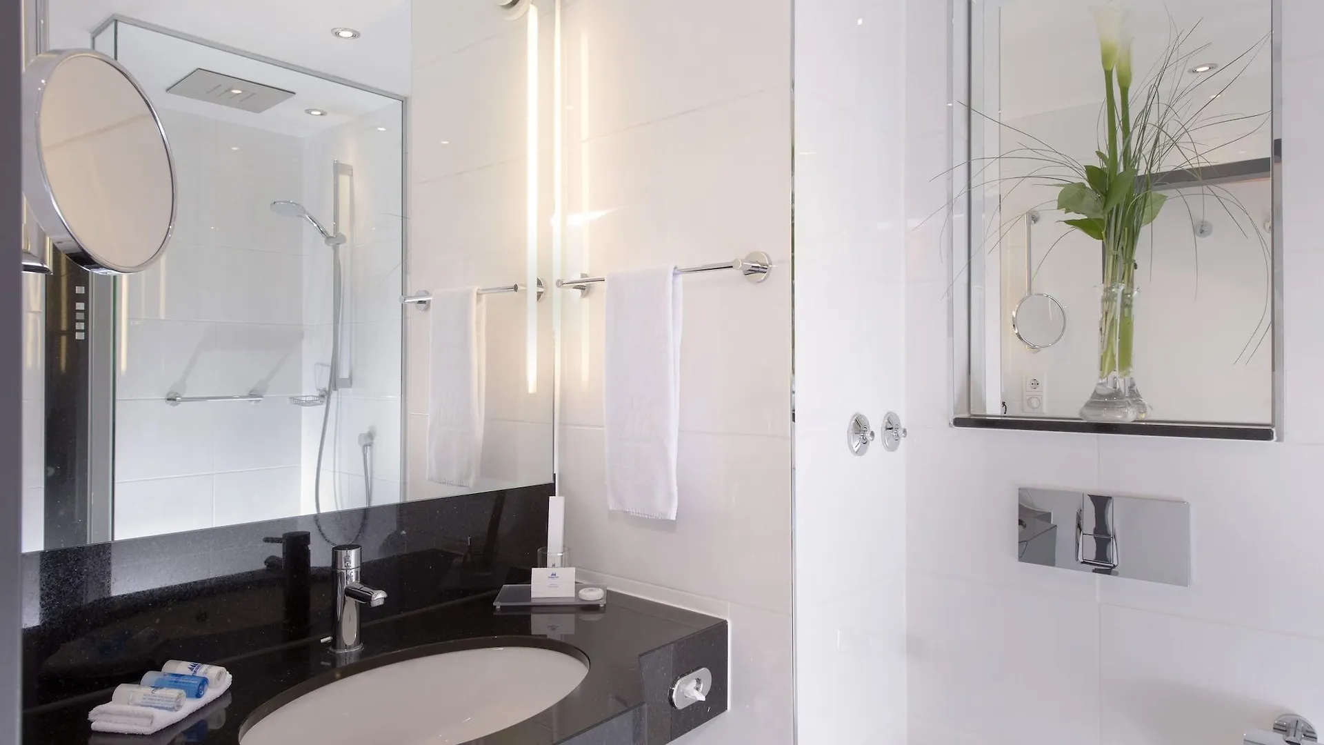 Maritim Hotel Muenchen 4*, München